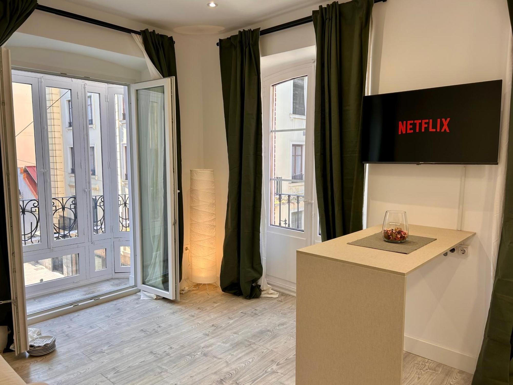 Insidehome Ciudad Del Cine Вальядолид Экстерьер фото